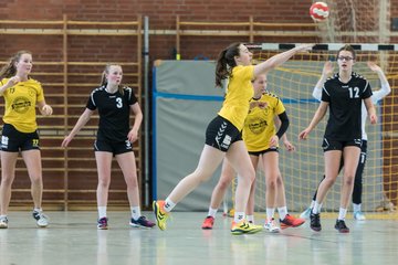 Bild 40 - B-Juniorinnen Bramstedter TS - TSV Altenholz : Ergebnis: 17:16